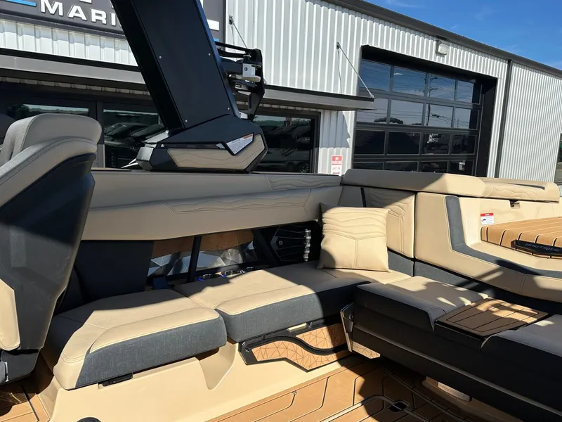 Slide: The Image of Nautique G23 2026 - 36