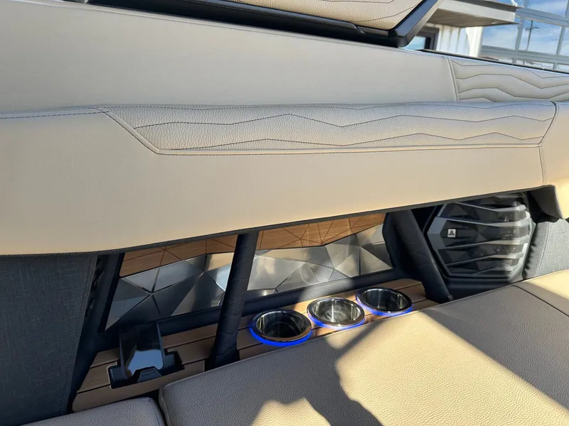 Slide: The Image of Nautique G23 2026 - 38