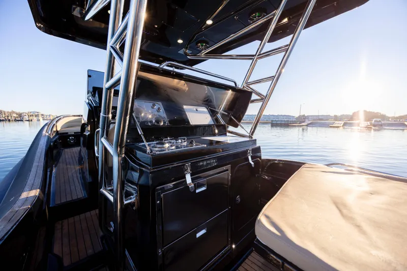 Slide: The Image of 2020 Zar Formenti 95 SL boat interior with sleek design and modern amenities. - 19