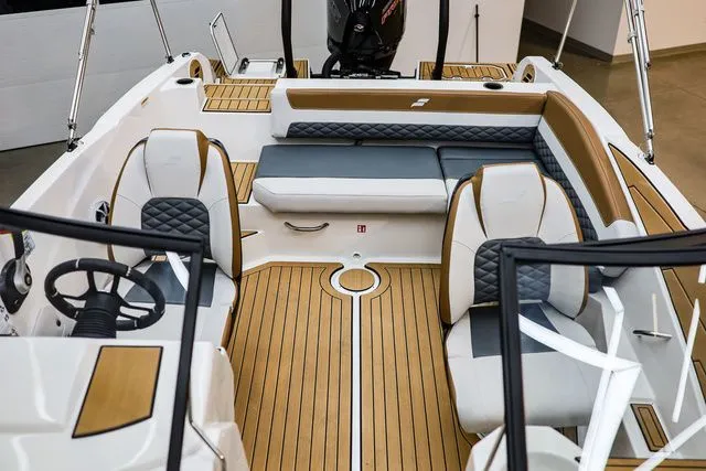 Slide: The Image of Starcraft SVX OB 210 DC OB 2026 - 31