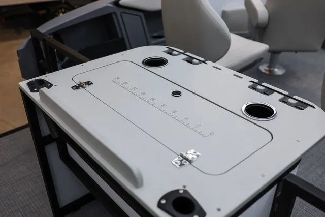 Slide: The Image of Starcraft VX 20 FD 2026 - 10