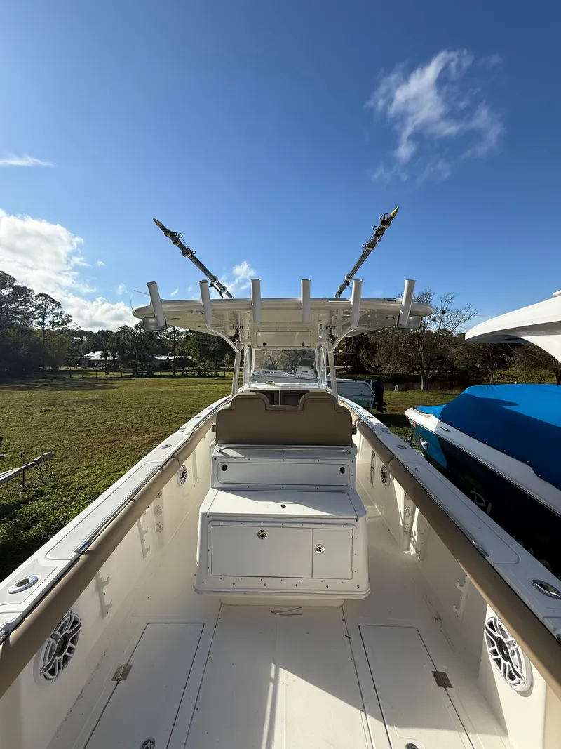 Slide: The Image of Marlago Fs 35 Center Console Cuddy 2008 - 7