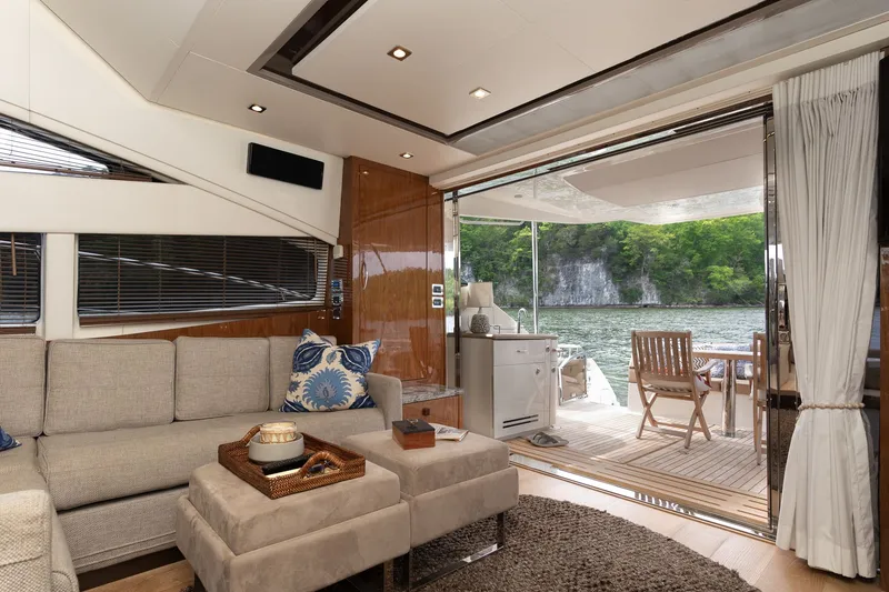 Slide: The Image of Luxurious interior of 2018 Sea Ray L650 Fly yacht. - 12