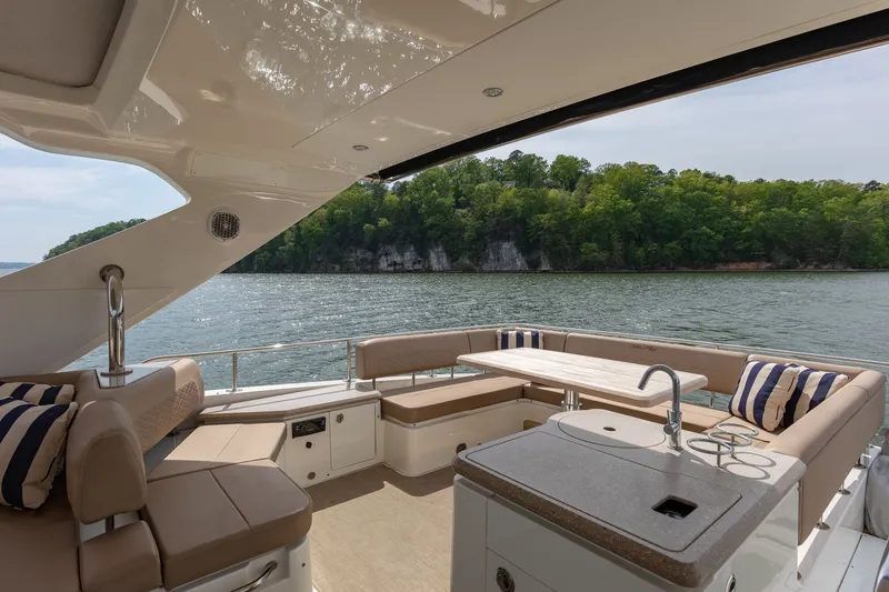 Slide: The Image of Luxurious outdoor area of the 2018 Sea Ray L650 Fly yacht. - 41