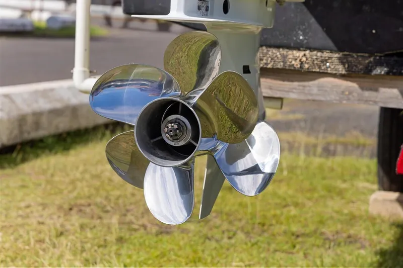Slide: The Image of Shiny propeller of 2023 ArrowCat 420 Flybridge on display outdoors. - 73
