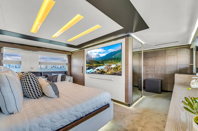 Slide: The Image of Astondoa 80 GLX 2016 - 74