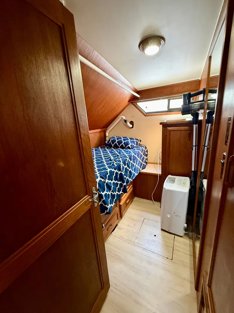 Slide: The Image of Californian 48MY 1989 - 79