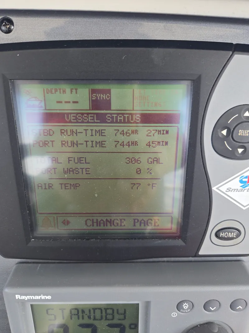 Slide: The Image of Sea Ray 36 Sedan Bridge 2007 - 21