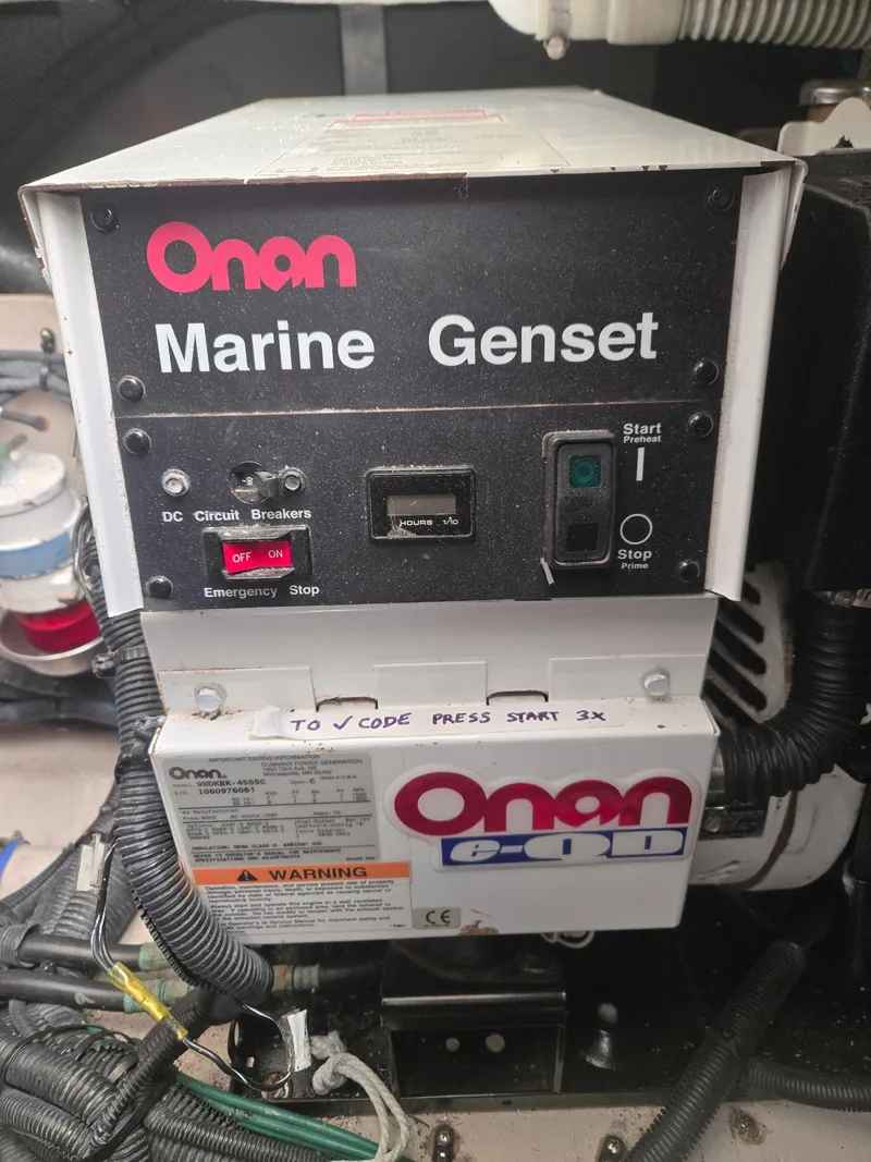 Slide: The Image of Sea Ray 36 Sedan Bridge 2007 - 23