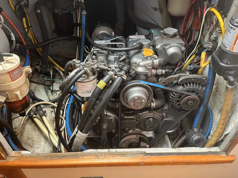 Slide: The Image of Cape Dory Robinhood 36 2001 - 10