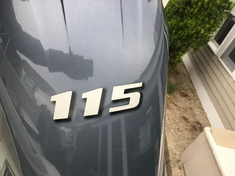 Slide: The Image of Scout 195 Sportfish 2017 outboard motor with 115 horsepower. - 4