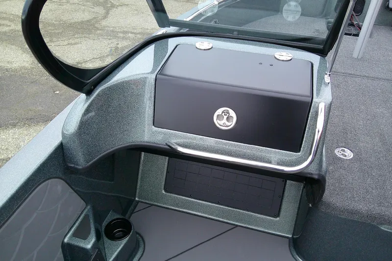 Slide: The Image of 2026 Nitro ZV19 Sport boat dashboard with sleek design and modern features. - 9