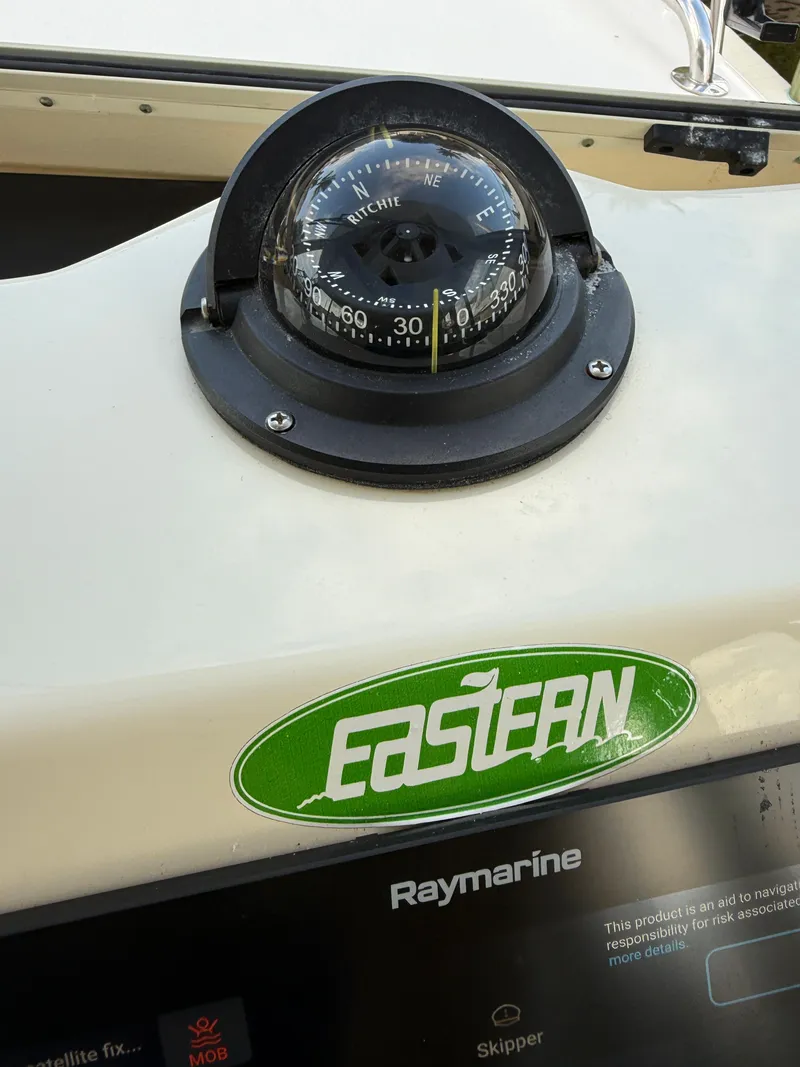 Slide: The Image of Compass on Eastern 27 Islander Hardback boat, year 2018. - 16