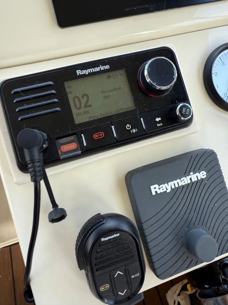 Slide: The Image of Raymarine controls on Eastern 27 Islander Hardback, 2018 model. - 17