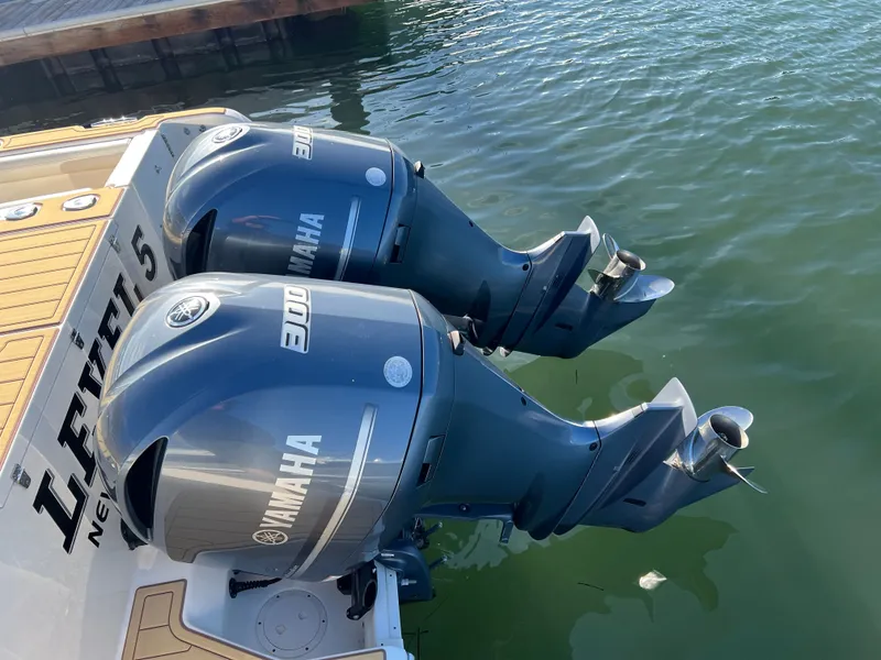 Slide: The Image of Grady-White Marlin 300 2021 - 23