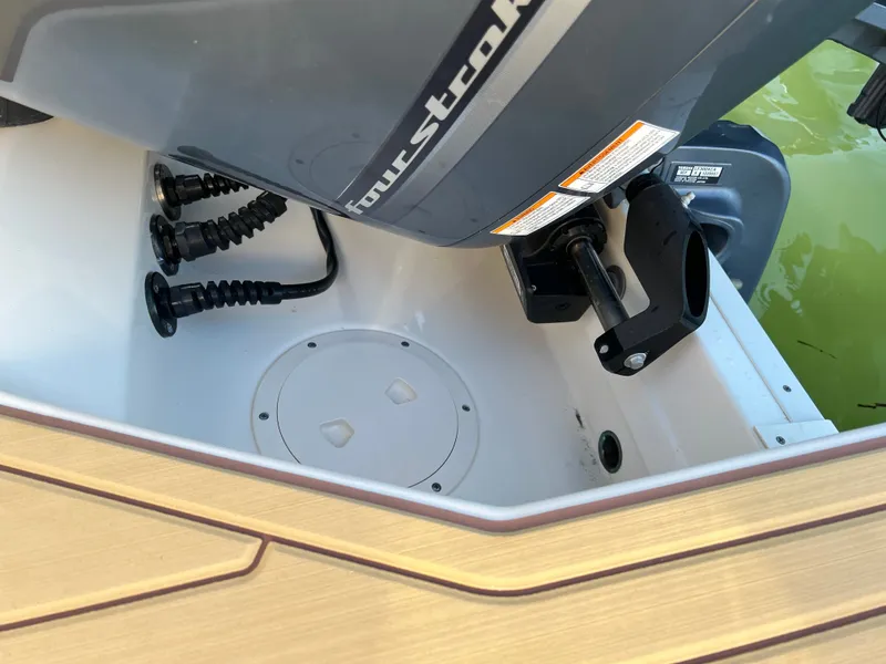 Slide: The Image of Grady-White Marlin 300 2021 - 24