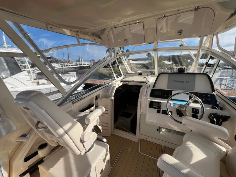 Slide: The Image of Grady-White Marlin 300 2021 - 7