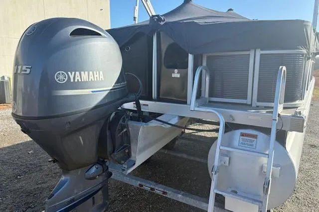 Slide: The Image of 2020 Bennington 21SSX pontoon boat with Yamaha 115 outboard motor. - 13
