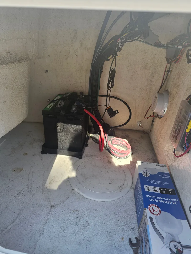 Slide: The Image of Key West 1720 Sportsman CC 2023 - 17