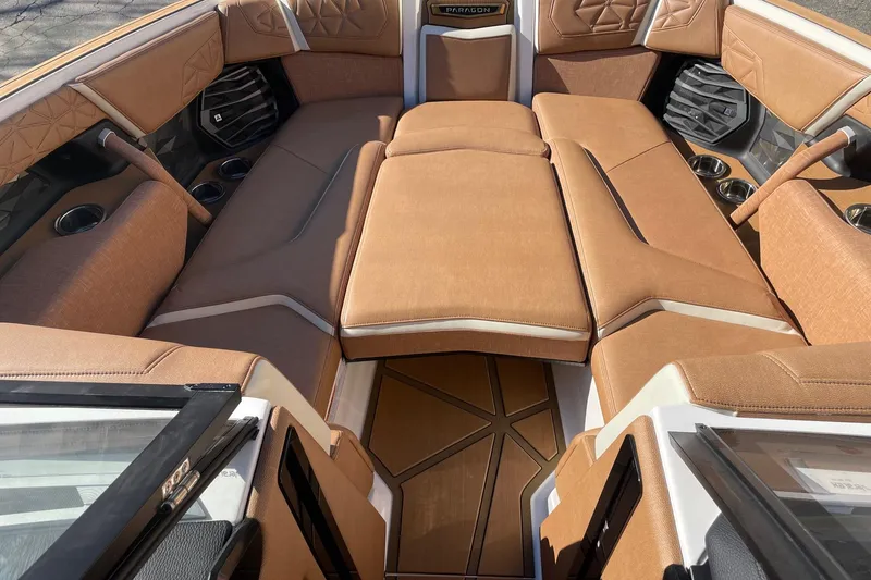 Slide: The Image of Luxurious interior of 2025 Nautique Super Air Nautique G25 Paragon boat. - 11