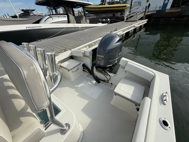 Slide: The Image of Parker Marine 21 Special Edition 2020 - 8