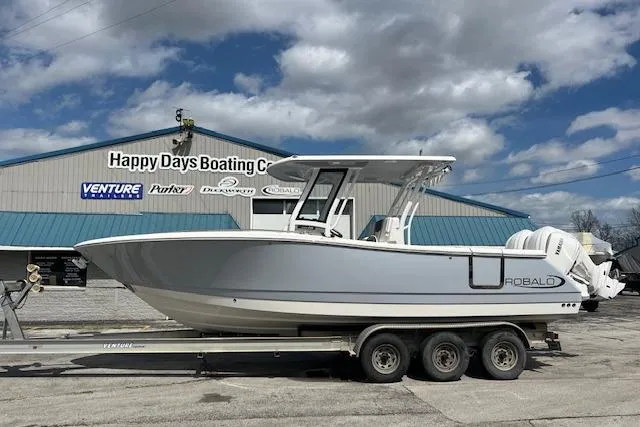 The Image of 2026 Robalo R270 Center Console boat on trailer at Happy Days Boating Co. - 13