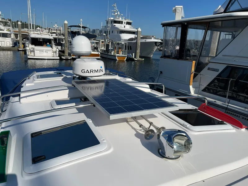 Slide: The Image of Cutwater C-30 Sedan 2019 - 52