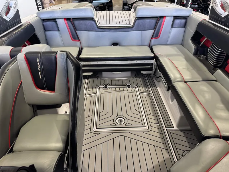 Slide: The Image of Nautique Super Air Nautique G21 2015 - 22