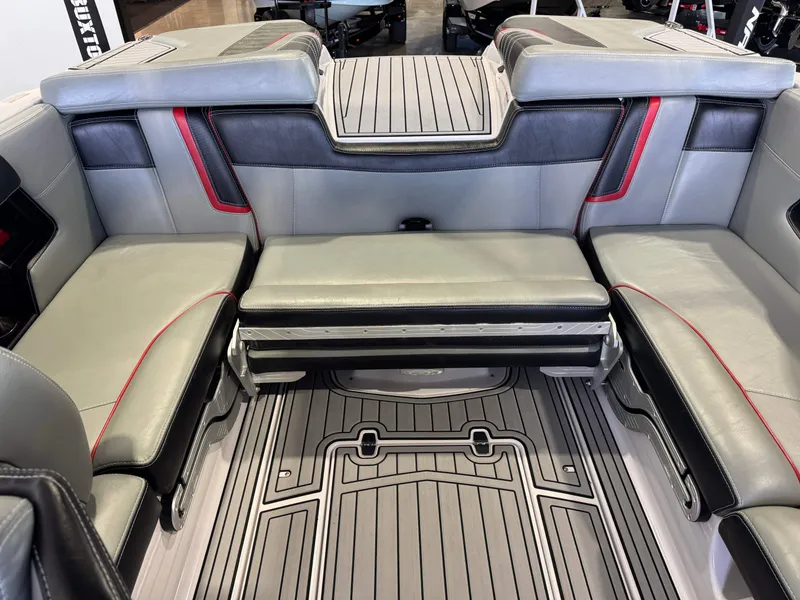 Slide: The Image of Nautique Super Air Nautique G21 2015 - 27
