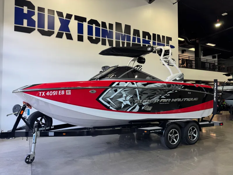 Slide: The Image of Nautique Super Air Nautique G21 2015 - 3