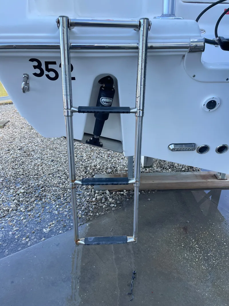 Slide: The Image of Tidewater 220 2017 - 62