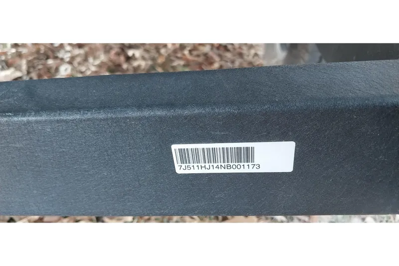 Slide: The Image of Barcode on 2022 Tracker Pro Team 195 TXW boat component. - 24