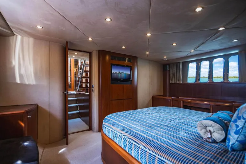 Slide: The Image of Master Stateroom, Walkaround Berth - 34
