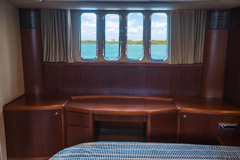Slide: The Image of Master Stateroom - 35