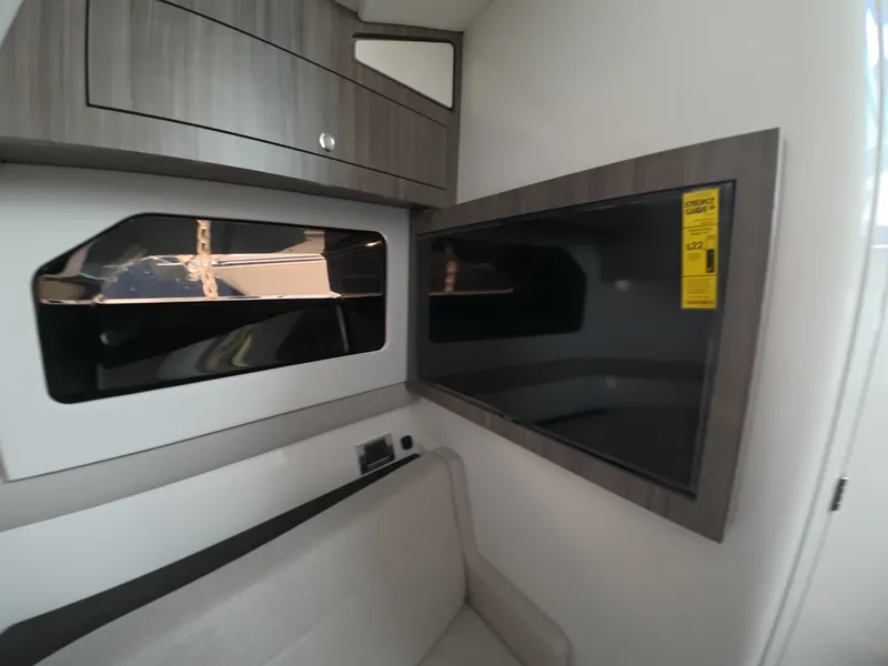 Slide: The Image of Sea Ray SLX 360 Outboard 2027 - 27
