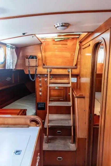 Slide: The Image of Companionway area - 8