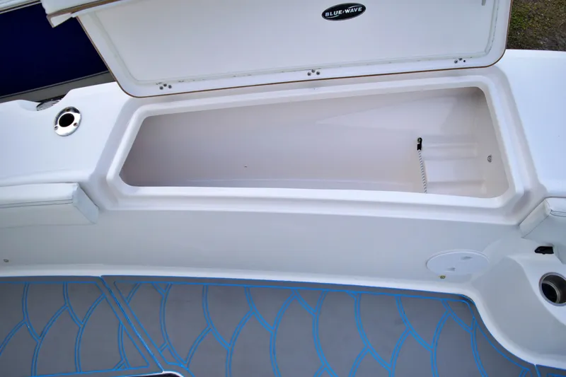 Slide: The Image of 2024 BLUE WAVE 2600 MAKAIRA - Image 56 - 56