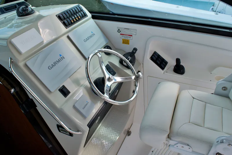 Slide: The Image of 2016 EVERGLADES 320 EX - Image 37 - 37