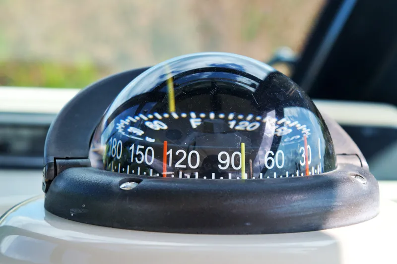 Slide: The Image of 2016 EVERGLADES 320 EX - Image 44 - 44