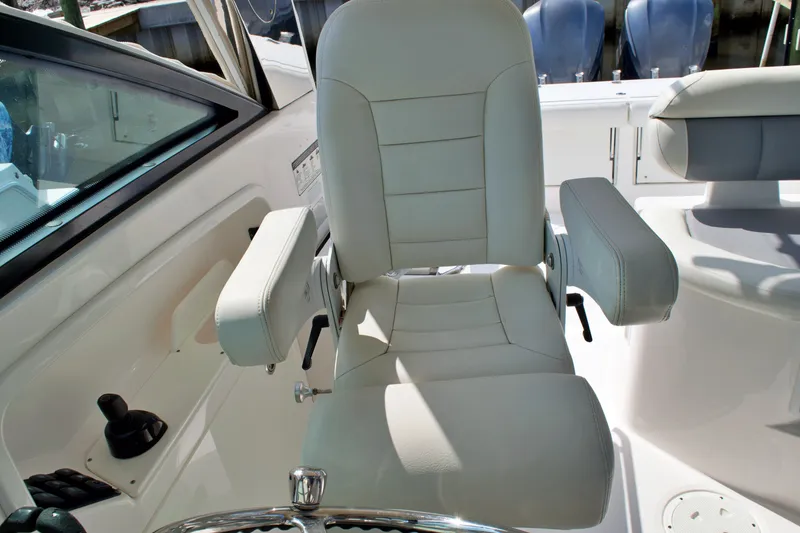 Slide: The Image of 2016 EVERGLADES 320 EX - Image 45 - 45