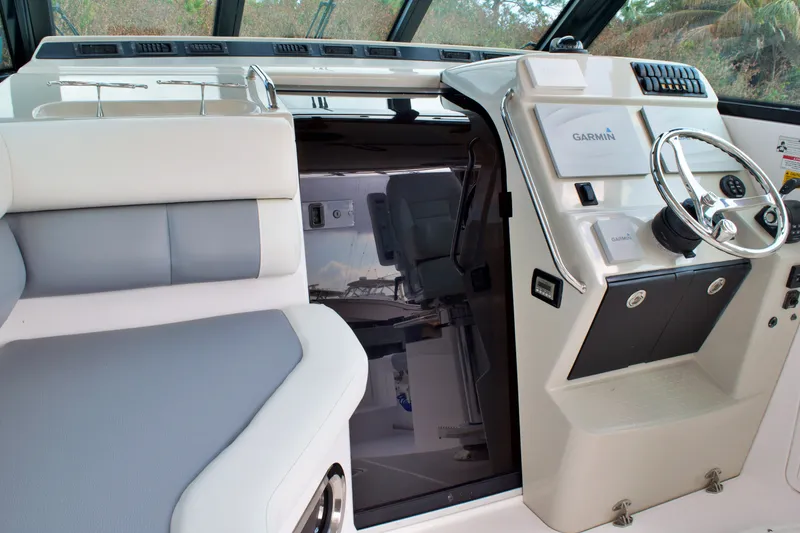 Slide: The Image of 2016 EVERGLADES 320 EX - Image 50 - 50