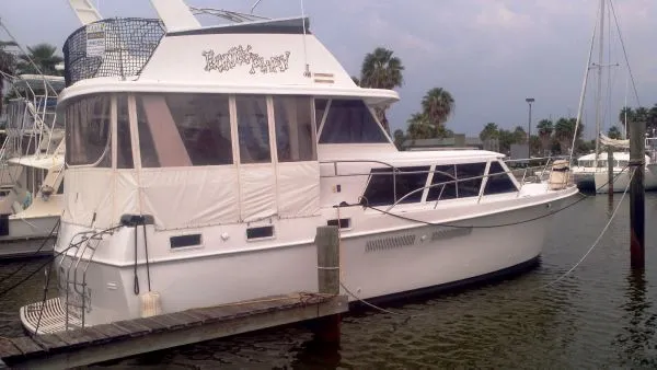 Slide: The Image of Hatteras 41 Twin Cabin 1967 - 0