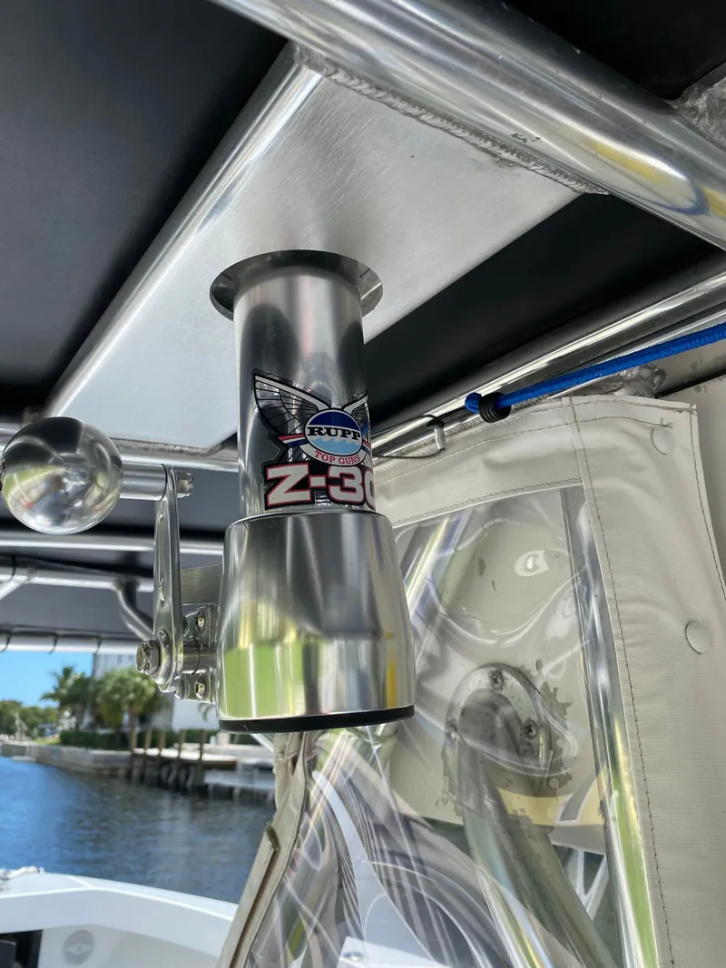 Slide: The Image of Close-up of a 1995 Ocean Master 3100 boat's metal fixture with Z-30 label. - 12