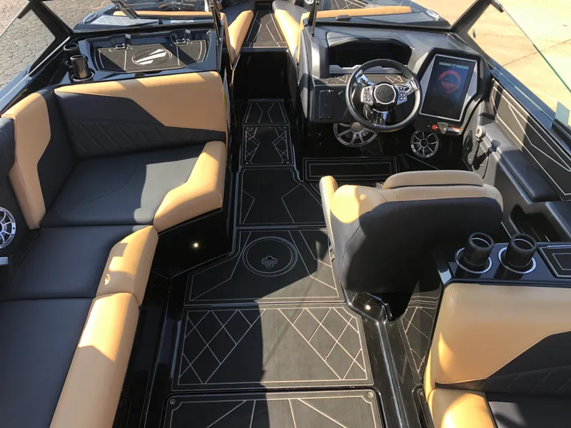 Slide: The Image of Tige Z3 2022 - 20