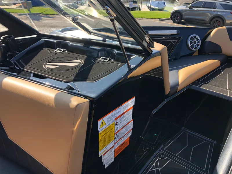 Slide: The Image of Tige Z3 2022 - 34