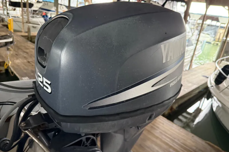 Slide: The Image of Steering wheel and navigation system on 1985 Bayliner 4550 Motoryacht. - 99