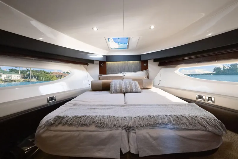 Slide: The Image of Sea Ray Sundancer 460 2017 - 101