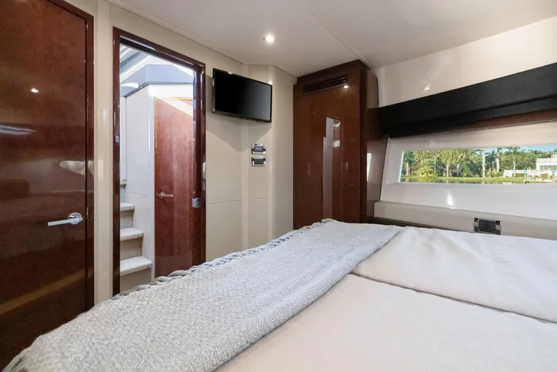 Slide: The Image of Sea Ray Sundancer 460 2017 - 102