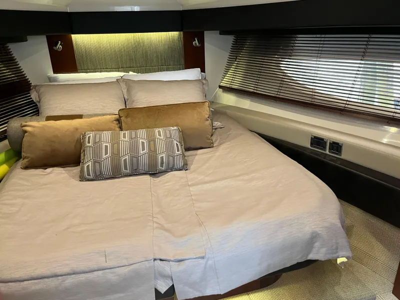 Slide: The Image of Sea Ray Sundancer 460 2017 - 106