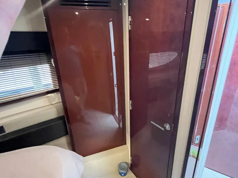 Slide: The Image of Sea Ray Sundancer 460 2017 - 108